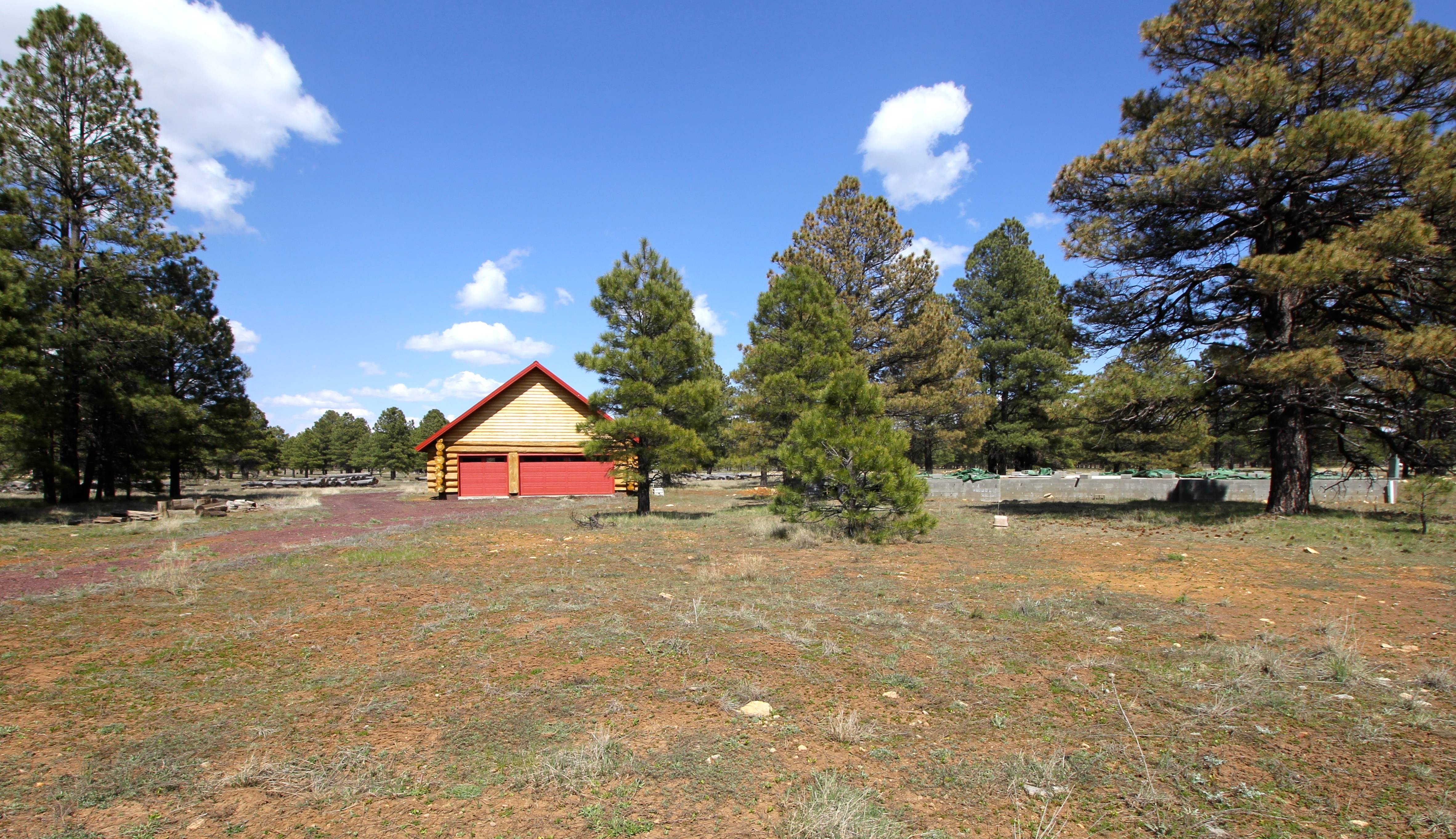 Just Sold !!! 10 Acre Flagstaff Wooded Lot w, 3 Car Lo